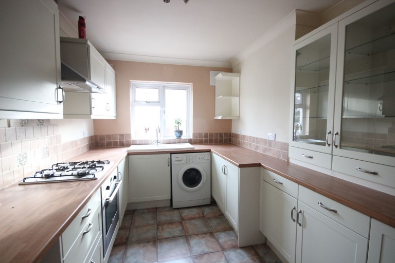 View Full Details for Flat , Dale Court, Homesdale Road, Bromley