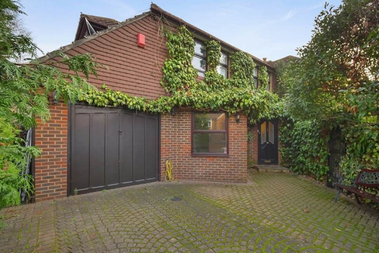 View Full Details for Tredwell Close, Bromley